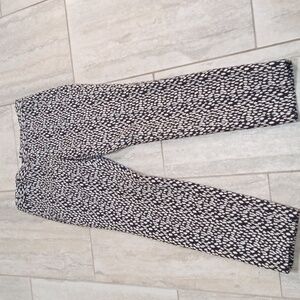 Banana Republic size 2 black and white pants